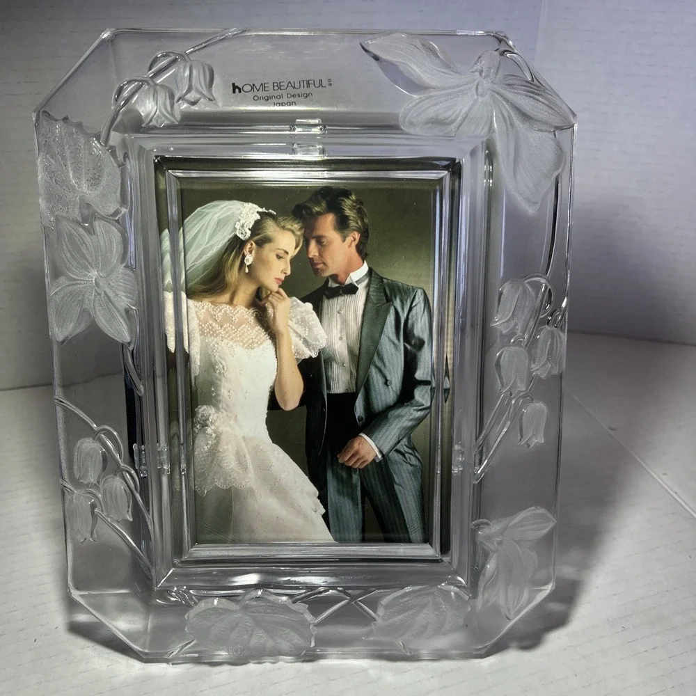 Vintage Wedding anniv Glass Leaf Frame by Home Beautiful Crystal Harmony New F12